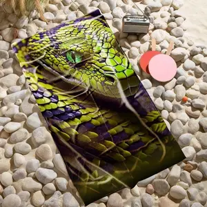 1 piece Close-up of a green-eyed venomous snake themed beach towel - Flannel blanket with modern design, suitable for sofas and beds, all-season use, super soft and comfortable, digitally printed pattern, 100% polyester material, machine washable
