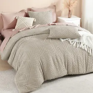 Oatmeal Queen Comforter Set, 3 Pieces Tufted Boho Farmhouse Bedding Comforter Sets, Lightweight Comforter Bed Set for All Season (90x90In Comforter and 2 Pillowcases)