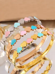 Women's Titanium Stainless Steel Heart Cuff Bracelet, Elegant Jewelry Bracelet, Elegant Heart Design, Perfect Gift for Valentine's Day & Mother's Day, All-Season Wear