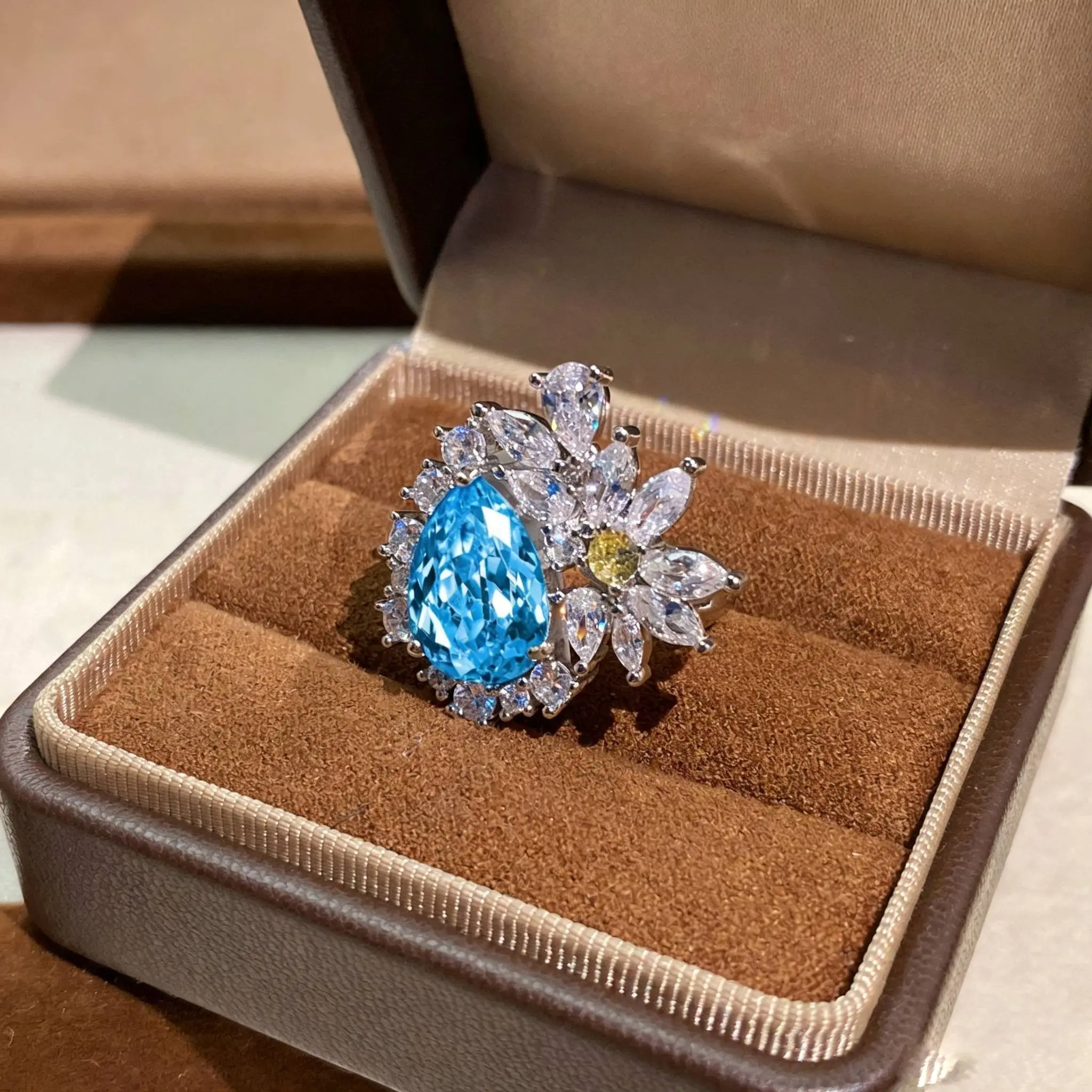 Elegant Blue Sapphire Ring with Diamond Accents in a Luxury Gift Box