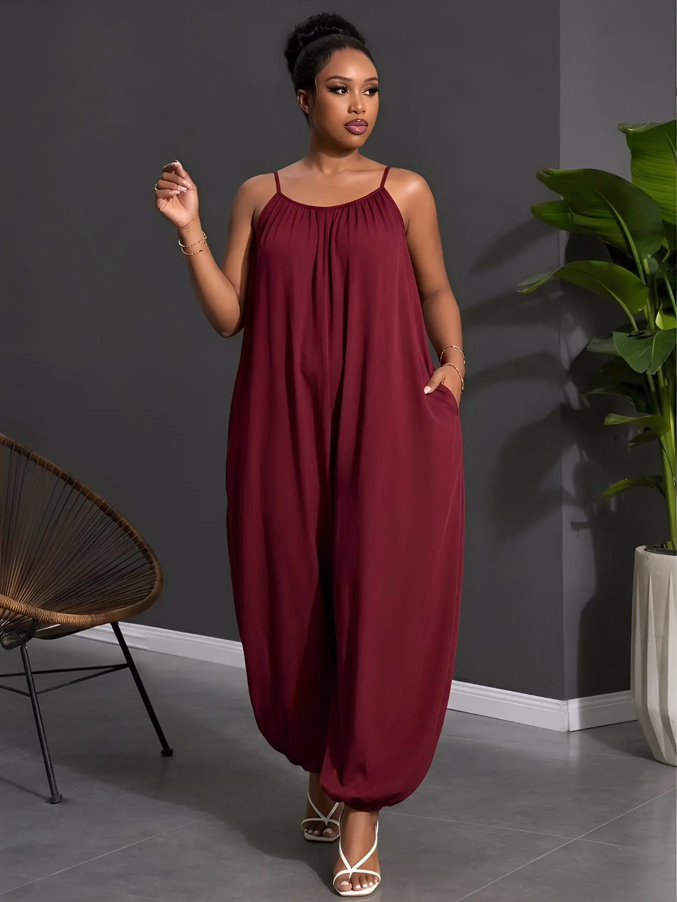 Plus Size Women's Basic Boho Aesthetic Wide Leg Loose Baggy Fit Jumpsuit, Casual Comfortable Sleeveless Solid Color Jumpsuit, Spring Summer Fashion Jumpsuit, Perfect for Party & Daily Wear