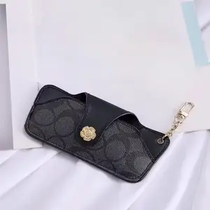 Portable Eyeglass Case with Keychain, Protective Storage Bag for Reading Glasses and Sunglasses, Portable Sunglasses Organizer, Essential for Daily Use and Travel