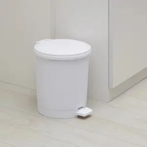 Mainstays 1.5 Gallon Round White Plastic Indoor Step Trash Can for Bathroom with Pedal Operation