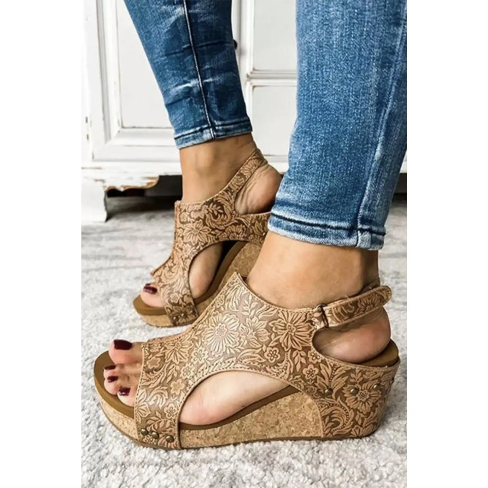 Brown Vintage Floral Leather Rivet Hollowed women's Wedge shoes Walking Shoes Footwear Girl Platform