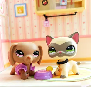 Cute Mini Pet Animal Figures Set, 2PCS Collectible Cat & Dog Figurines with Accessories, Small Animal Toys for Kids, Ideal for Pretend Play, Cake Toppers, and Gifts