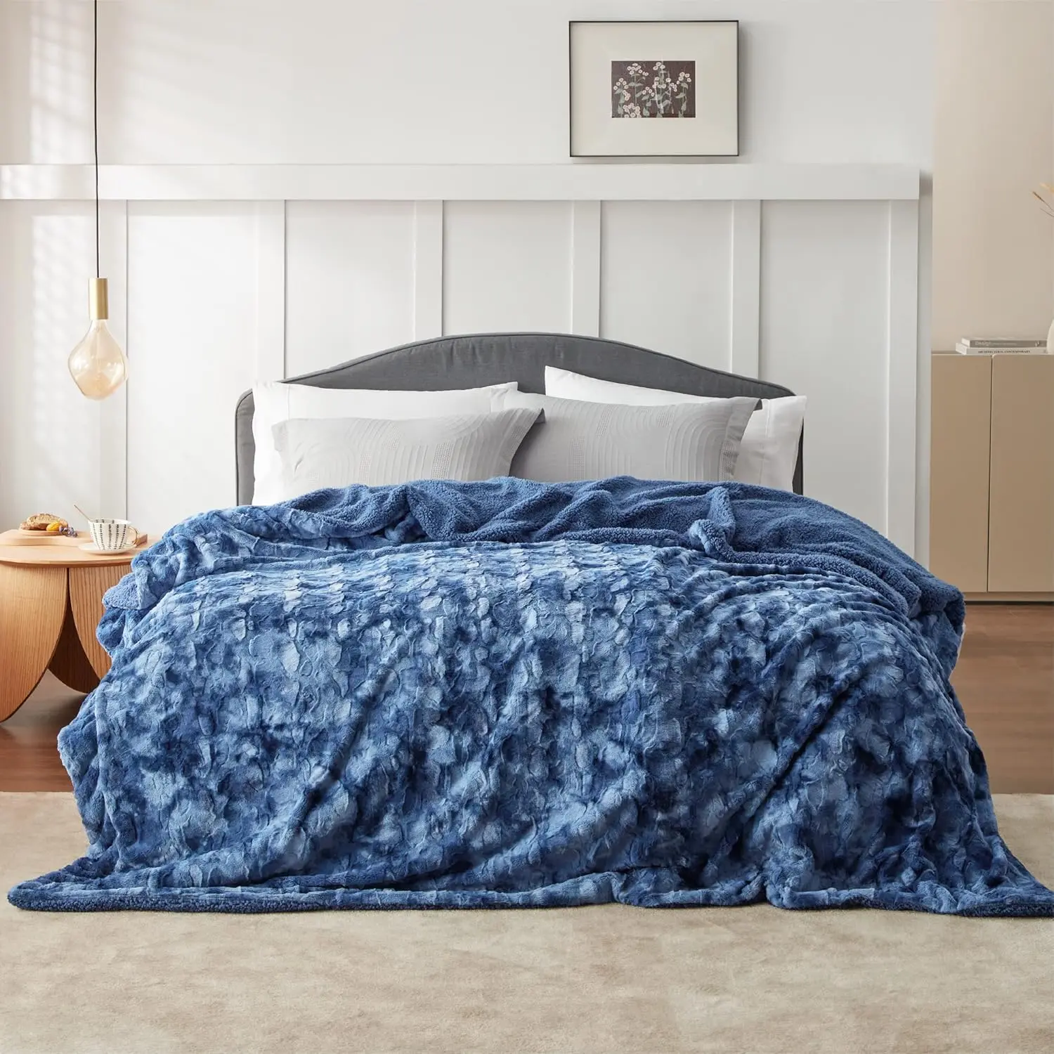 Double-Sided Shaggy Plush Sherpa King (108x90 in) Throw Blanket for Women - 01-Grey, 02-Pink Options, Soft Faux Fur, Ultra-Warm, Durable, Machine Washable, Modern Tie Dye, Couch Use