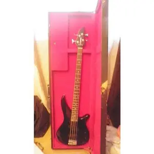 USED-Electric Bass Guitar (Guitar Player Basic Library) by Jon Sievert (Paperback)