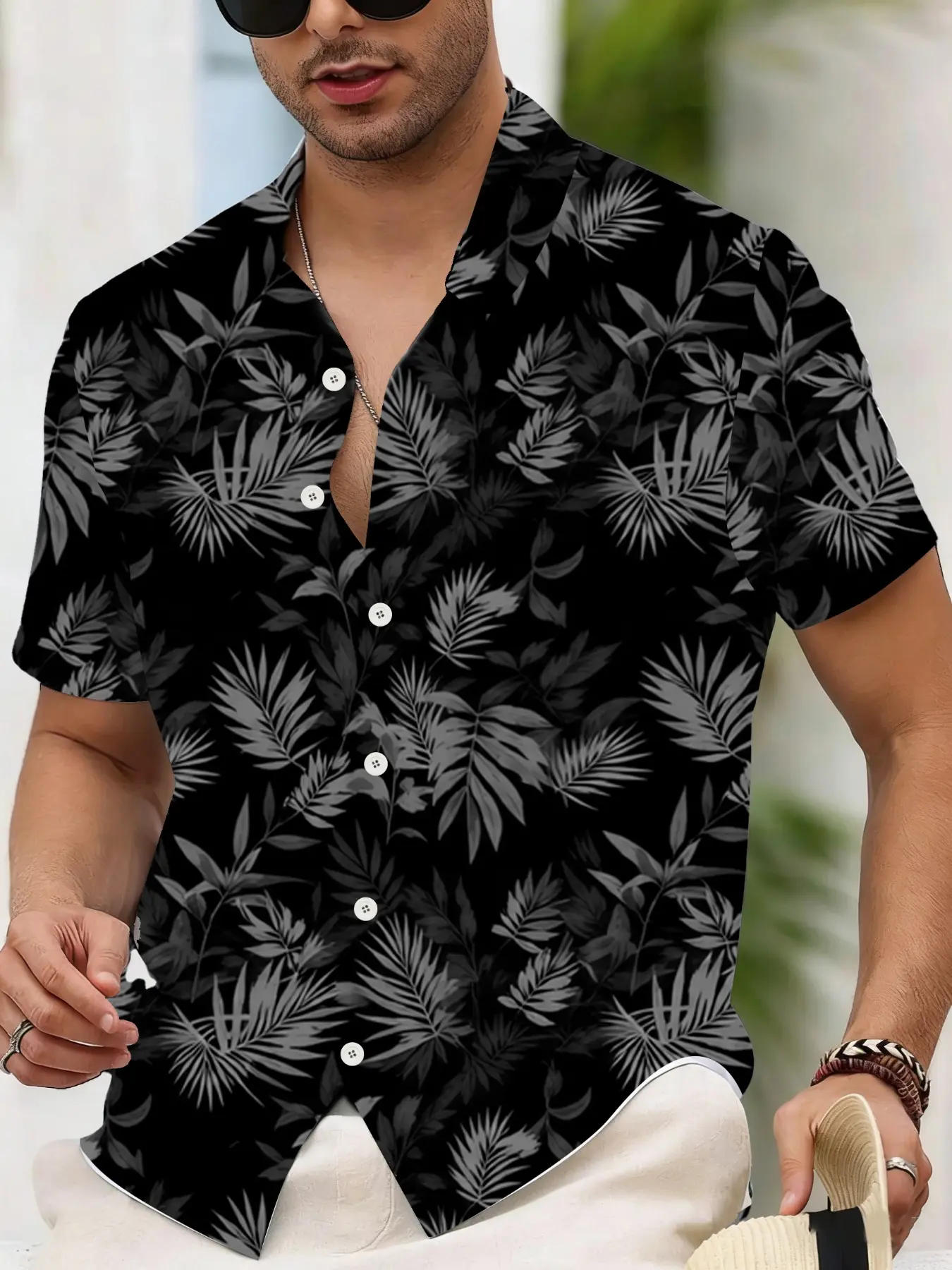 Stylish Tropical Floral Hawaiian Shirt for Men, Aloha Casual Button Collared Short Sleeve Shirt, Lightweight Summer Shirt, Super Breathable for Summer Beach Parties, Comfortable Casual Fit for Everyday Wear