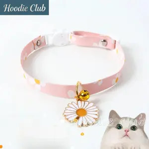 Adjustable Daisy Flower Pet Collar Anti Choking Safety Collar Necklace for Cats Dogs Rabbits Cute Floral Pet Collar Japanese Korean Style Pet Accessories Gift