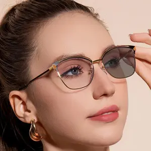 Women’s Fashion Blue Light Blocking Glasses - Photochromic, Metal Frame with Spring Hinges, Oval Shape, Simple Style