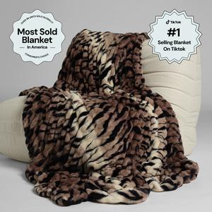 Comfrt | The Dreamer Blanket | Oversized, Cozy, Soft Warm Throw