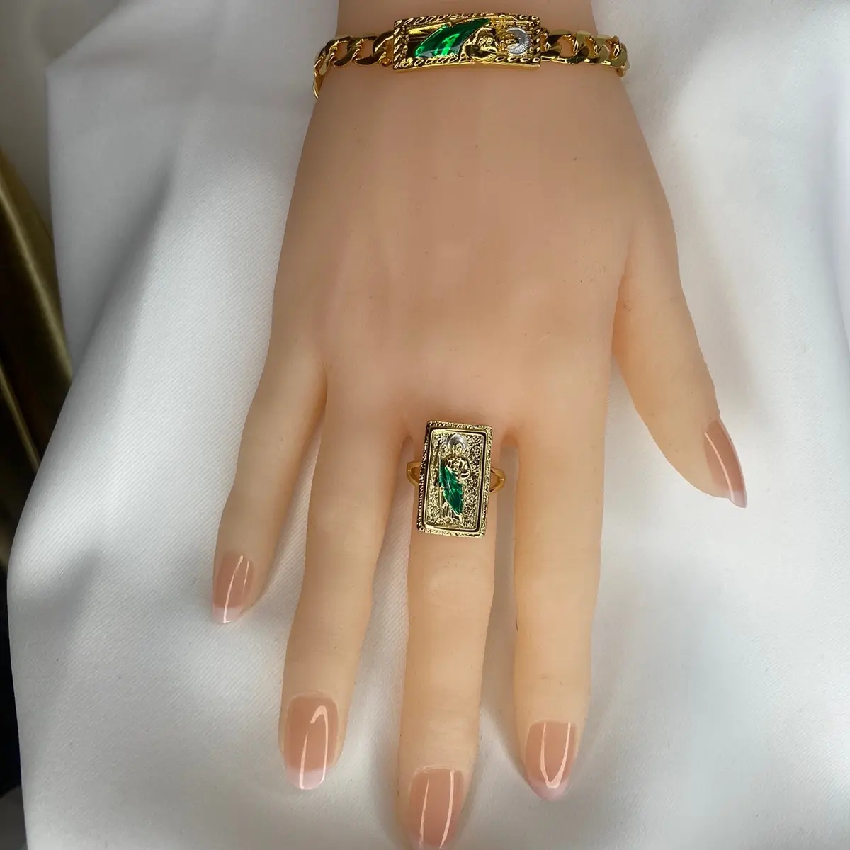Women Ring San Judas