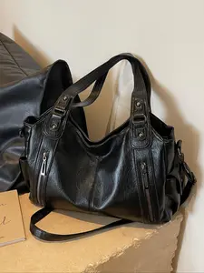 Women's punk style rivet decoration handbag fashionable large capacity shoulder bag, suitable for daily use, casual trendy commuter bag, niche design Halloween shoulder bag，fashionable shopping bag for gifts