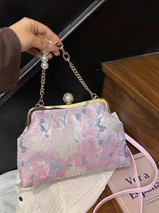 New Embroidered Shoulder Bag for Women, Fashionable Chain Crossbody Bag, Traditional Handbag, Shell Design, High-End Beaded Style