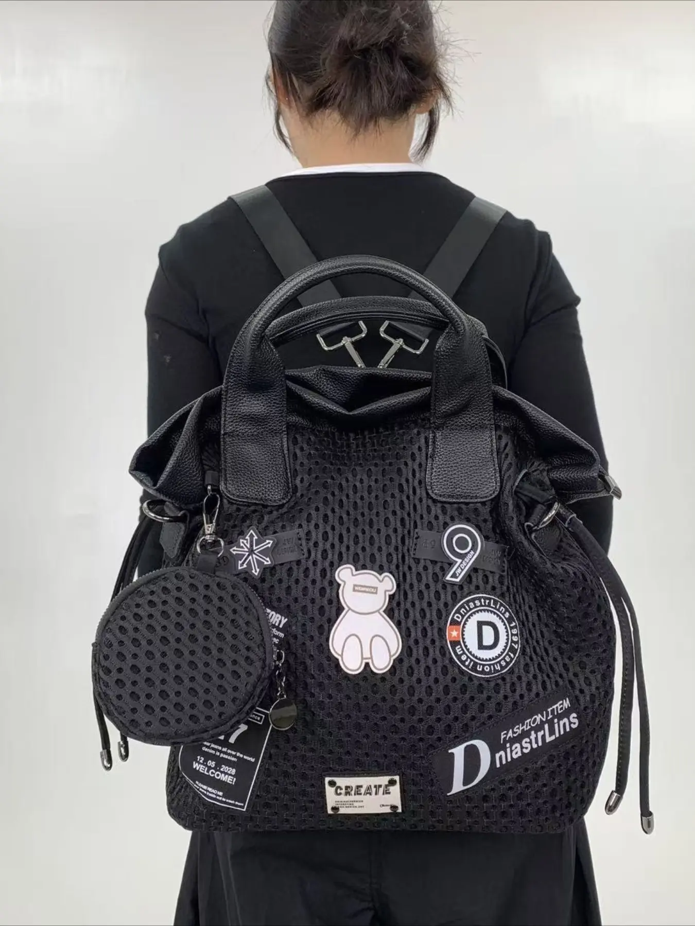 Ladies' bucket shaped casual large capacity mesh backpack, Traveler essentials Backpack, bag, Lightweight casual daypack, Casual daypack backpacks, drawstring design, Y2K retro street style bag, suitable for daily use and commuting