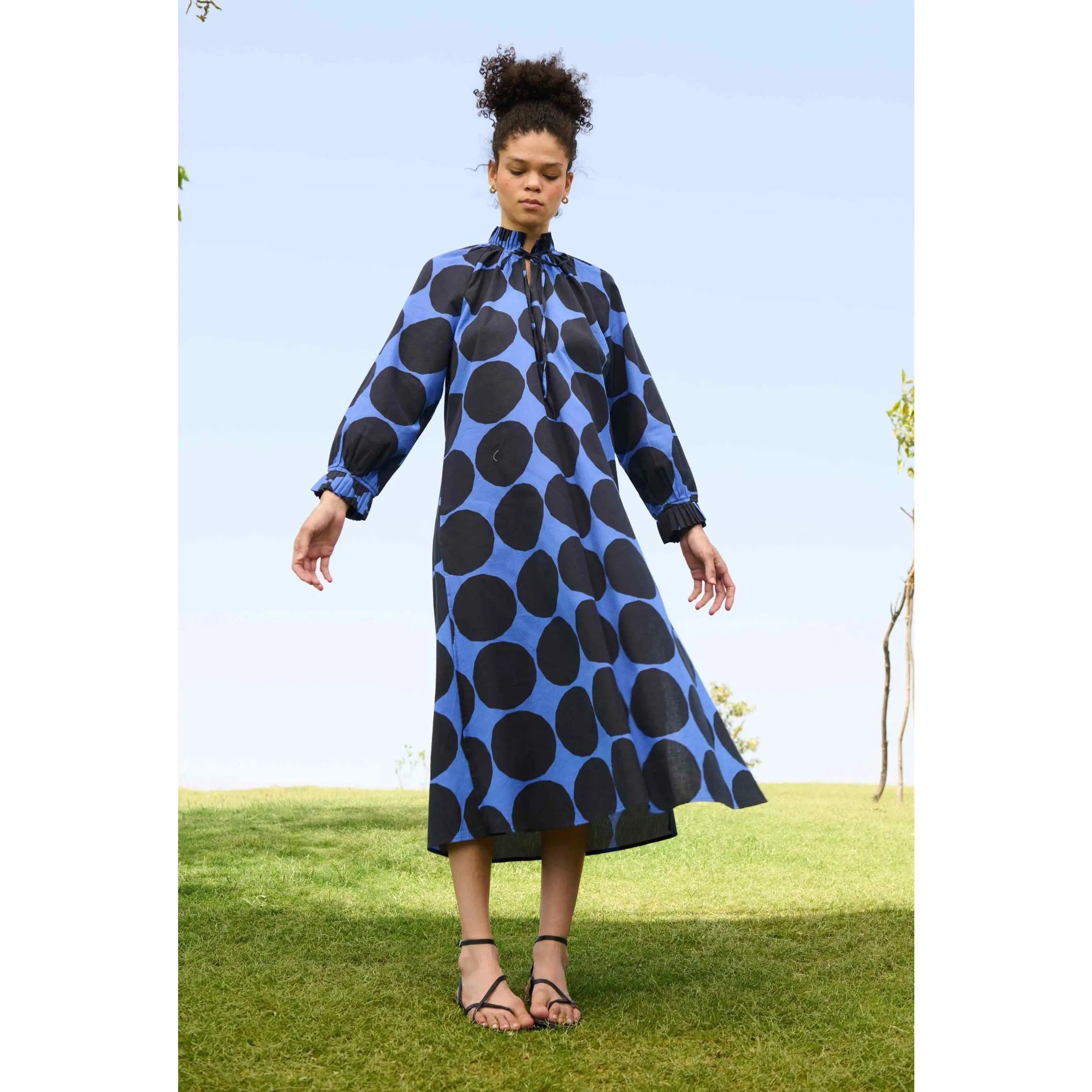 Polka blue daisy dress