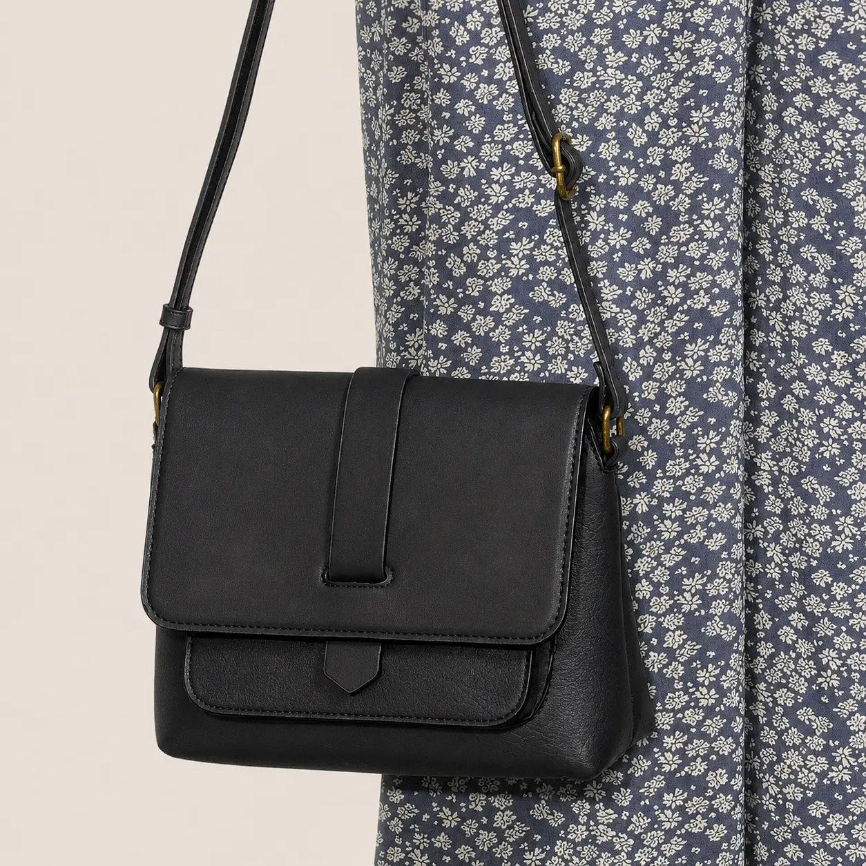 Lilly Two Tone Crossbody Stylish Versatile Vegan Leather Bag simple and also minimalist