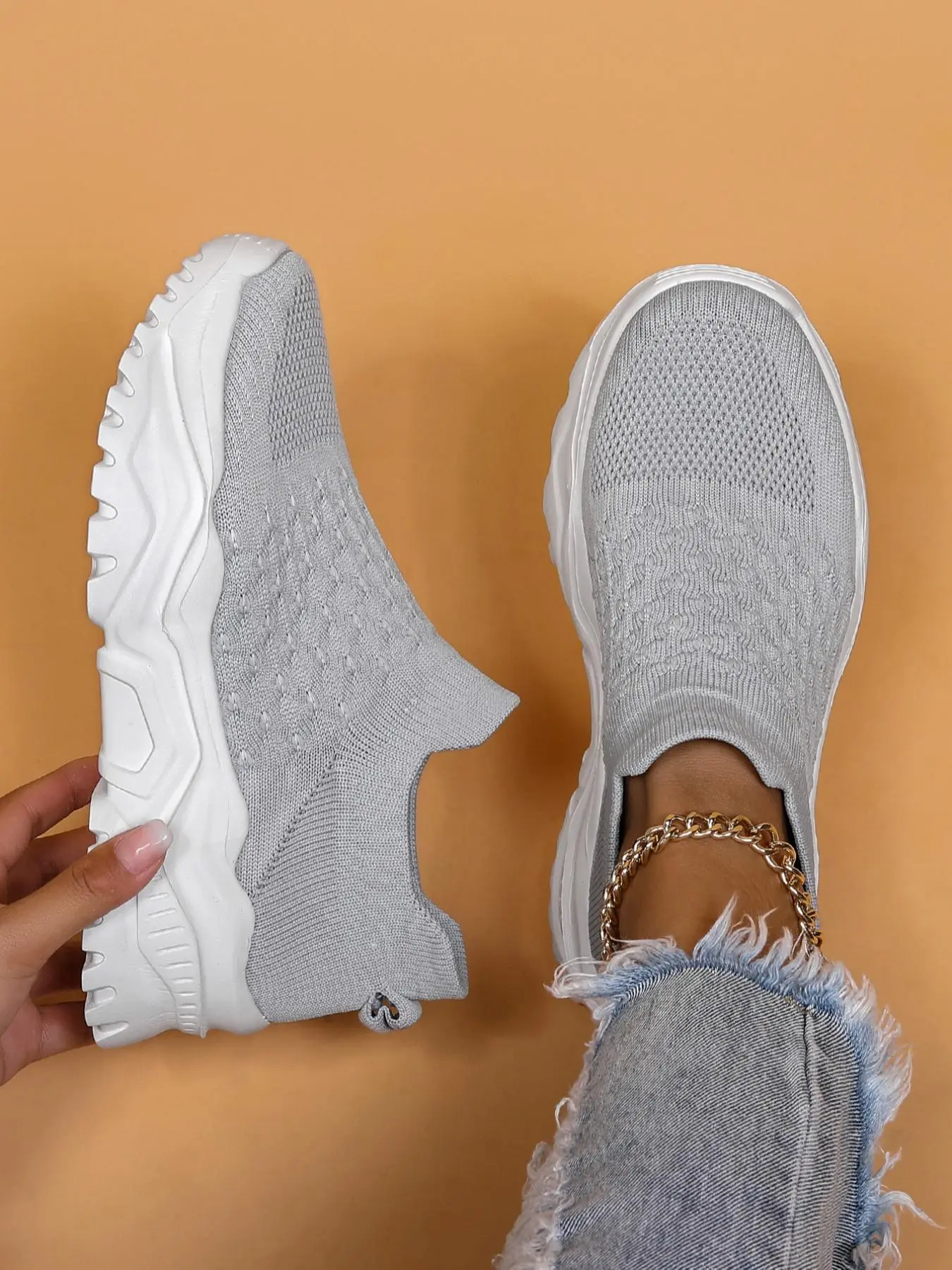 Women's Fashionable Plain Color Low Top Sneakers, Casual Comfortable Breathable Sports Running Shoes, All-match Round Toe Slip on Athletic Running Shoes  for Daily Wear, Knitted Running Shoes, Versatile Running