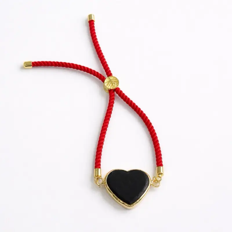Heart azabache red brazalet adjustable