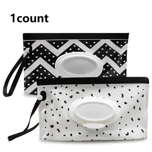 Polka Dot Pattern Wet Wipes Storage Bag, 1 Count Portable Refillable Wet Wipes Holder, Reusable Travel Wet Wipes Pouch, Storage Bag for Wet Towel, Tissue, Mask【Only Bag】