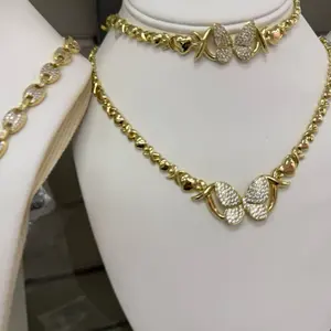 Lote gargantilla y pulsera alta calidad