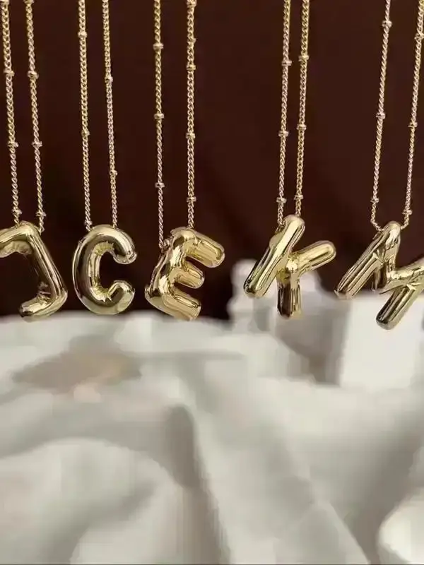 Bubble Letter Pendant Necklace for Women, Casual Initial Design Fashion Jewelry All-Match Birthday Gift Classy Essential Stylish Great Exquisite Glamorous Versatile Charming Luxury Style Sophisticated Wear Piece Timeless