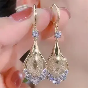 Elegant Crystal Teardrop Earrings, Sparkling Decor, Perfect for Daily Wear, Parties, Holidays, Ideal Gift for Women