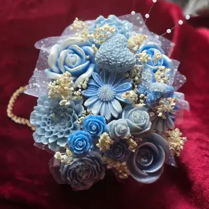 Luxury Floral Candle Bouquet – Handmade Home Decor Gift