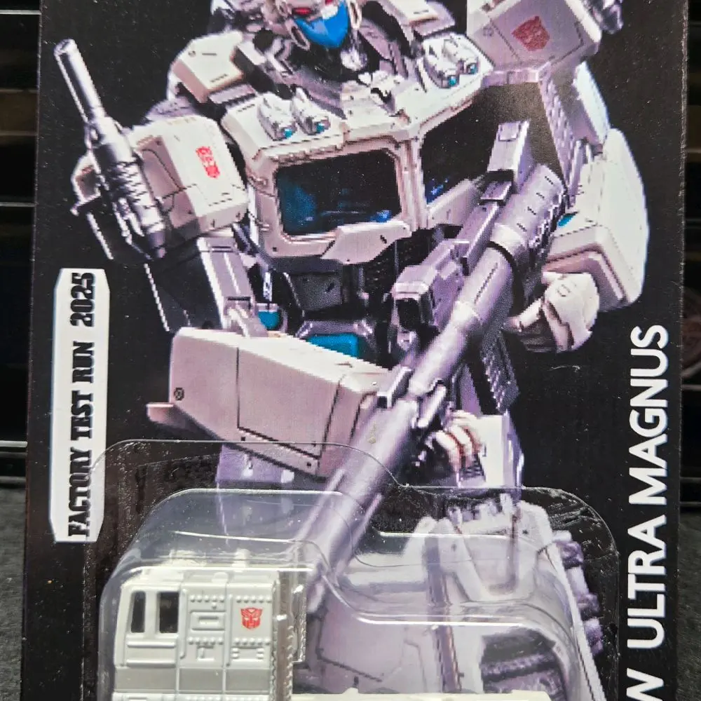 HW ULTRA MAGNUS UNSPUN