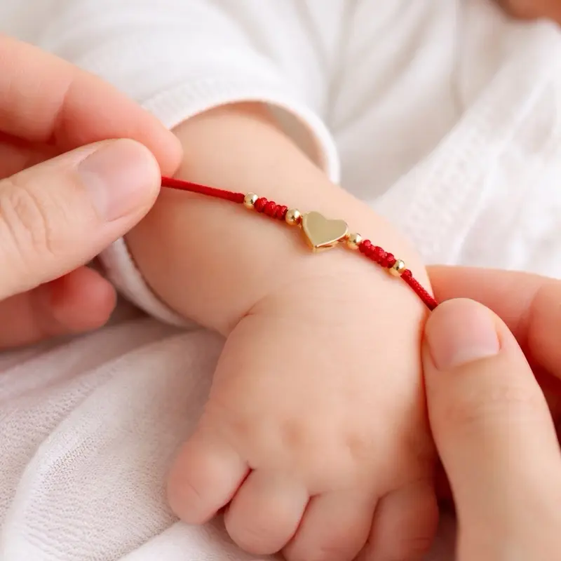 Red String Heart Bracelet – Adjustable Handmade Unisex Bracelet
