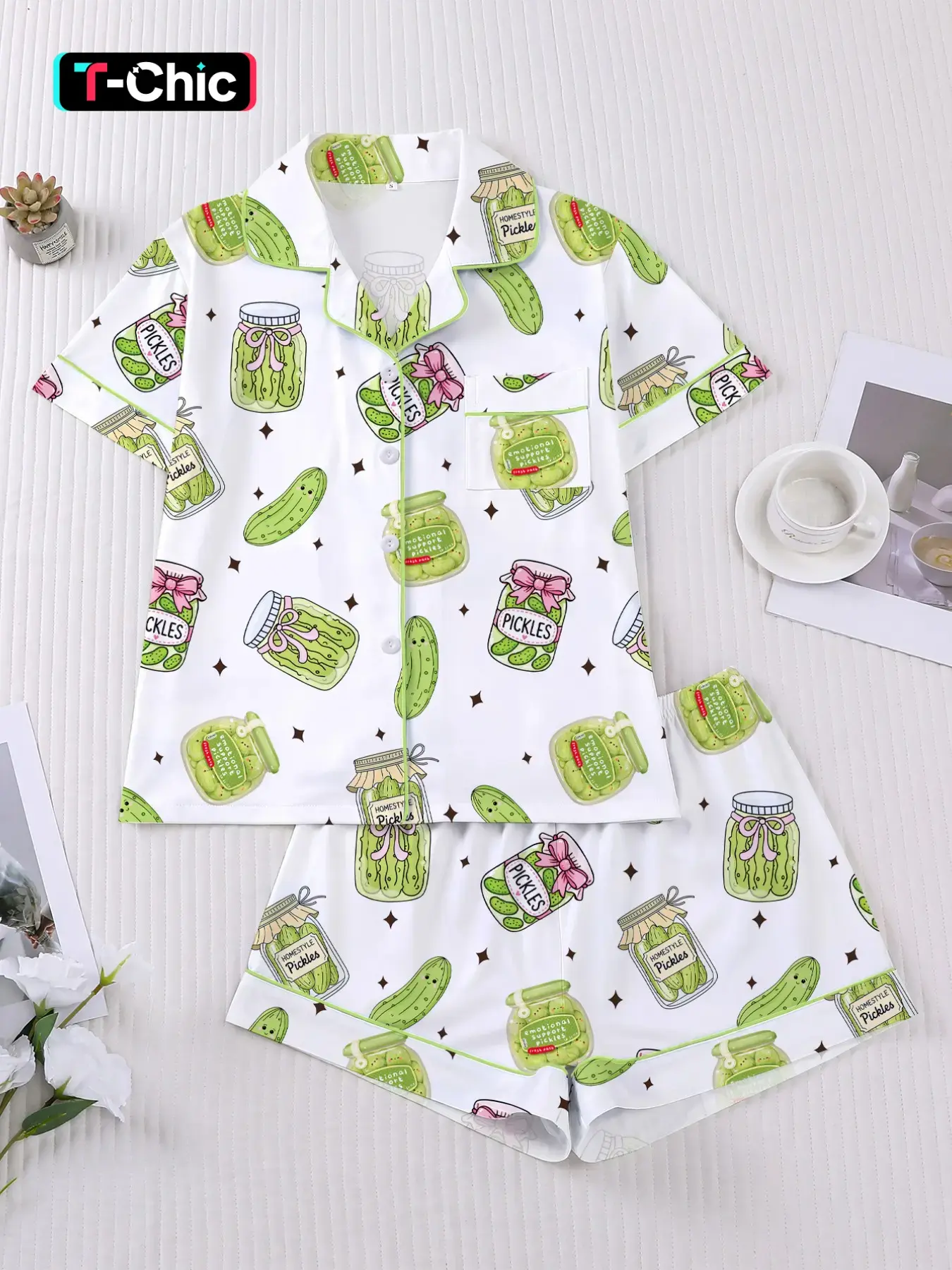 Women's 2-Piece Pajama Set, Nightwear, Pjs, Cartoon Print, Casual Fitted Style, Short Sleeve Shirt & Elastic Shorts, Comfortable Home Wear, Loungewear, Romantic Gift, Homewear, Pajama Lounge Sets, Pajama Clothes