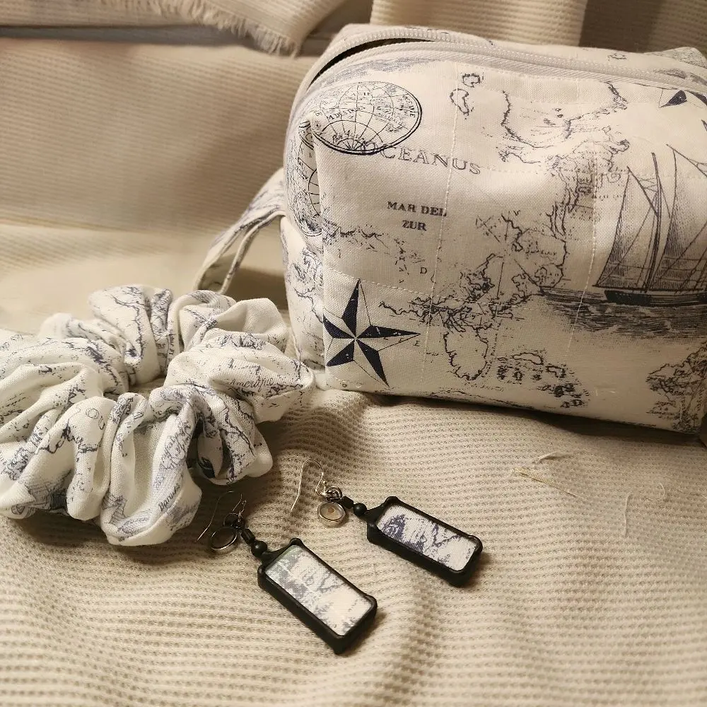 Finding Your Way Boxy Bag