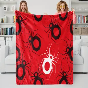 Black and White Spider Digital Printed Flannel Blanket, 3d Digital Printed Cover Blanket, Skin Friendly and Warm Sofa Bed Blanket, White Spider Embellishment, Cozy Gift Blanket For Kids and Teenagers, Lightweight and Durable, Suitable For All Seasons