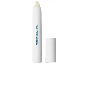 Wonderskin Wonder Blading 3-in-1 Lip Scrub