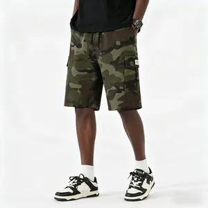 Men’s camouflage cargo shorts with elastic waistband and drawstring, casual shorts with pockets, breathable for summer outdoor wear, stylish streetwear for everyday hiking and travel