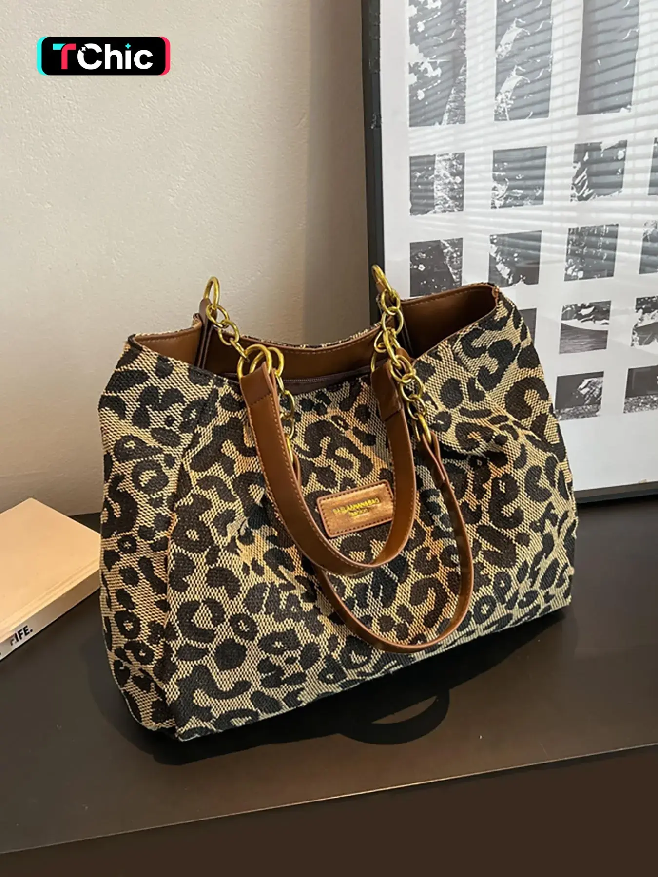Women's Leopard Print, Large Capacity Handbag, Elegant Commuter Bag for Work & Daily Use, Everyday Shoulder Bag, Fashionable Underarm Clutch, Modern Design, Casual Shoulder Bag