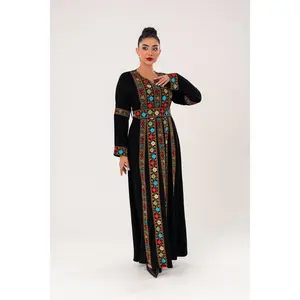 Zina Thobe - Embroidered Women's Thobe, Traditional Dress, Abaya, Perfect for Eid, Ramadan, Gifts for Her