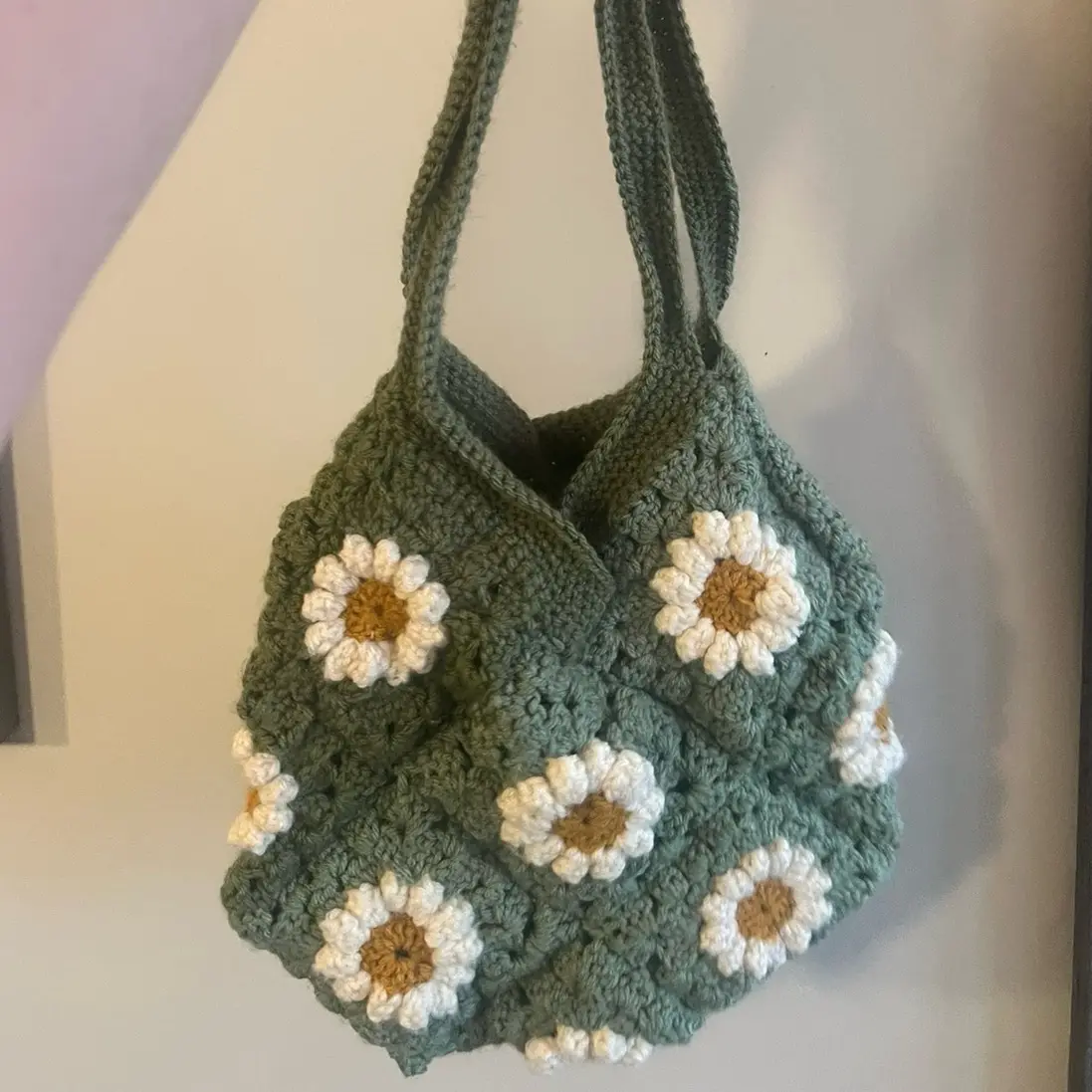 Green Daisy Purse