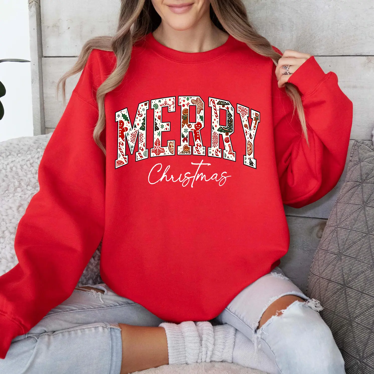 Merry Christmas Sweatshirt, Matching Family Holiday Sweaters, Retro Merry Crewneck Tee, Cozy Xmas Shirt, Perfect Holiday Gift for Everyone