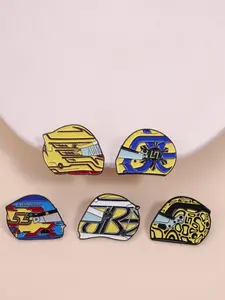 1/5Pcs Cool Racing Driver Helmet Pins, Multiple Designs with Graffiti and Team Elements, F1 Race Motorsport Theme Badges, Unisex Daily Wear Fashion Accessory Gift