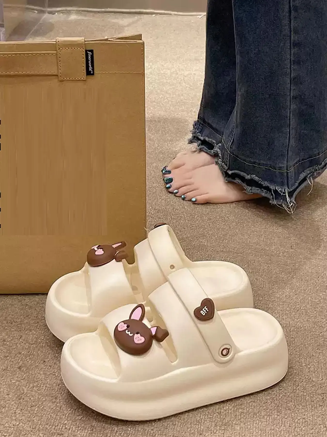 Cute Rabbit Design Slides, Casual Comfortable Non-slip Slippers for Indoor Outdoor Wear, Soft Comfy Home Slippers for Daily Wear, Walking Shoes, Footwear, Soft Cushioned Slippers, Summer Slides Shoes