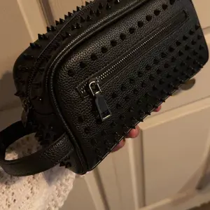 Men's Fashion Spiked Decorated Wallet Clutch Bag, Large Capacity Multi-functional Wristlet Bag, Casual Trendy Versatile High-quality Daily Commuting Bag