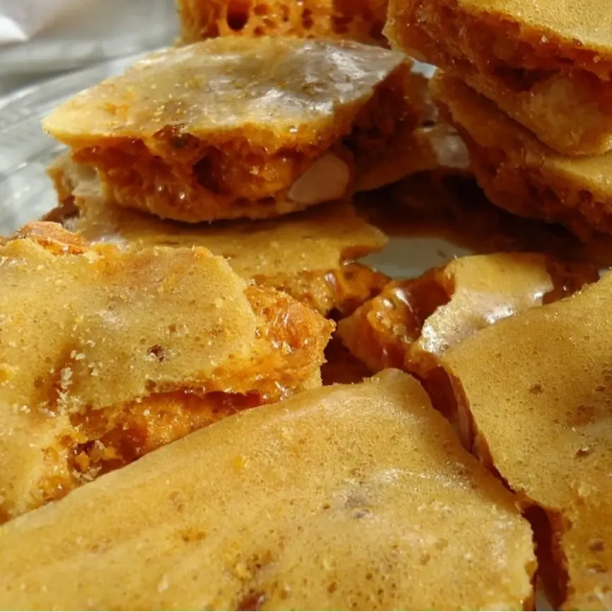 Grandma's Old-Fashioned Sweet Spice Peanut Brittle with Chili Pepper - Airy Crunch, Roasted Peanuts, Plant-Based Gluten-Free Snacks, Artificial Color Free, 6 Month Shelf Life, Homemade Caramel-Flavored Candy in Bag