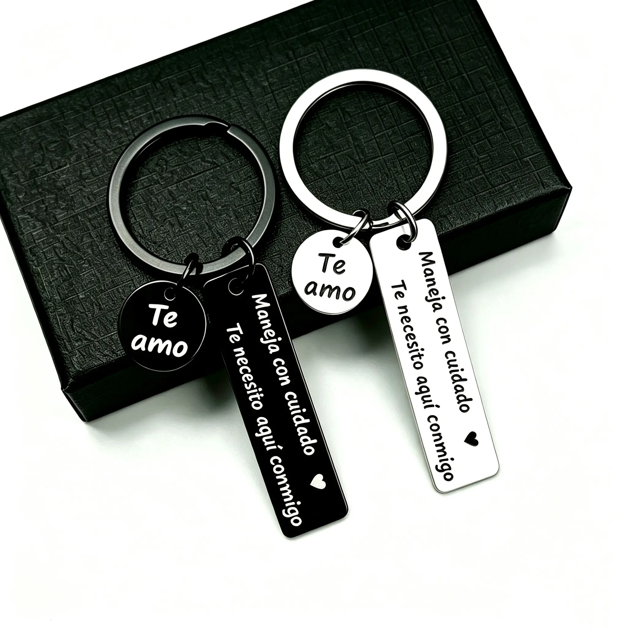 Engraved Stainless Steel Keychain for Men, Spanish Drive Safe Message & Te Amo Charm, Romantic Birthday Gifts for Boyfriend, Husband, Keychain Accessory, Birthday Gift Ideas, Key Rings, Thanksgiving, Jewelry Box, Rugged Chic, Hypoallergenic Ss, Dual-Sided