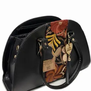 Bolsa piel $80 - Mexican Leather Bag Hermosa Bolsa de Piel 100% Ternero with Floral Embroidery & Gold Charm Artisanal Handcrafted Chiapaneco Handbag, bolsa artesanal mexicana