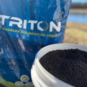 Cargill Triton Premium Aquaculture Feed, 45-12: 4 Gallon Bucket with Scoop