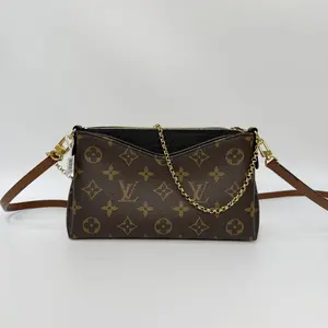 Pre-owned Louis Vuitton canvas Crossbody Bags pallas mini(U)