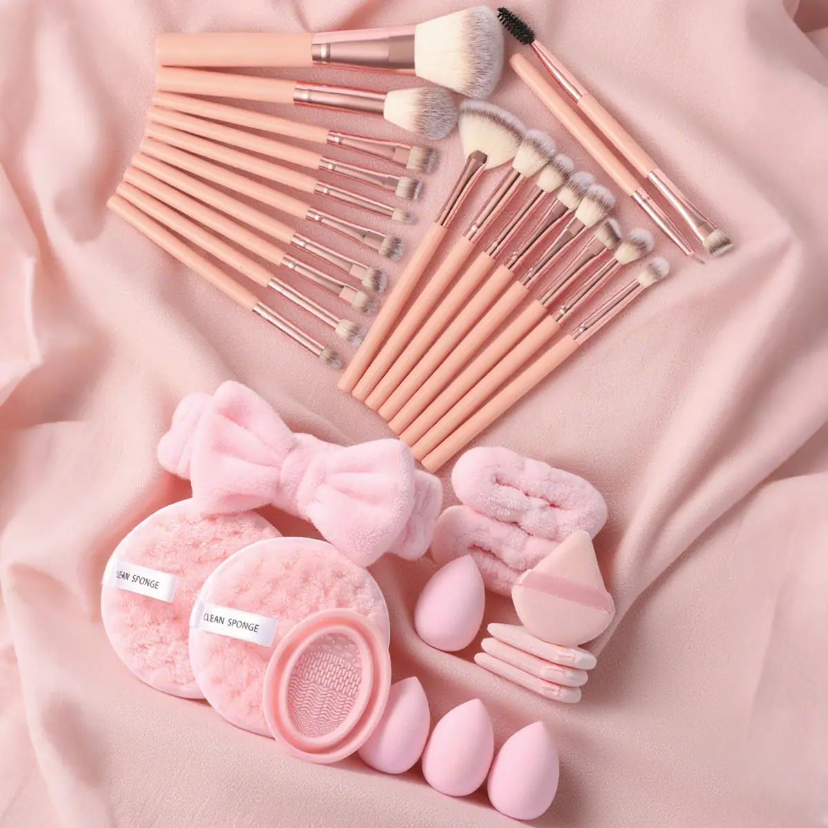 34PCS Makeup Kit, Makeup Brushes + Bow Headband + Beauty Sponges + Powders + Brush Cleaner Bowl Portable Cosmetic Tool Set，Complete Face Eye Makeup Starter Bundle Gift Set for Beginners Teen Girls Daily Travel Makeup Aesthetic Silicone, Oversized