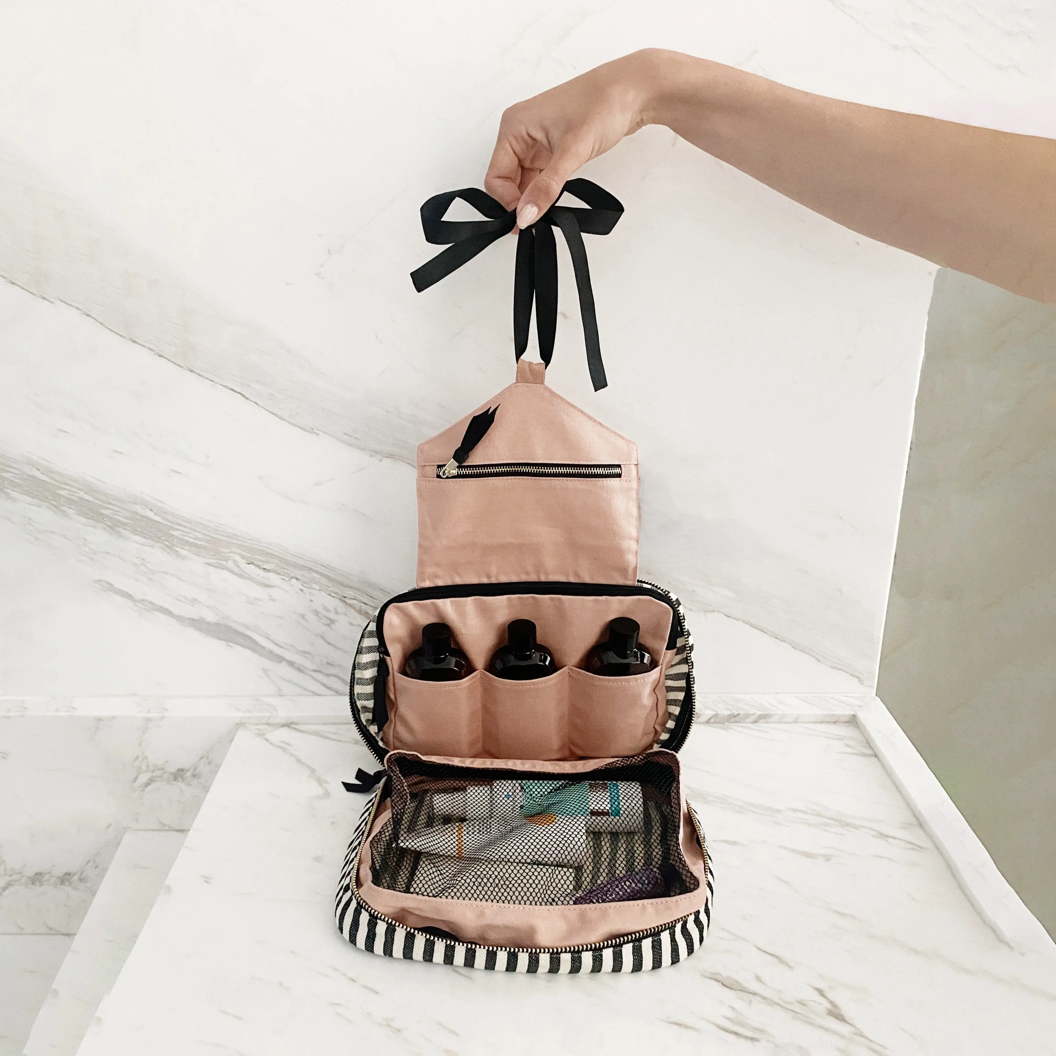 Folding/Hanging Toiletry Case – Striped