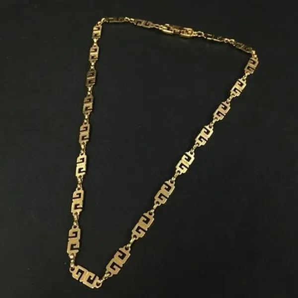 Pre-owned Givenchy GG Logo Plate Link Gold Tone Chain Necklace 12548091286/065166
